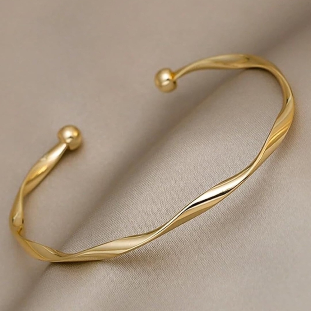 Elegant Gold-Tone Twisted Bangle Bracelet